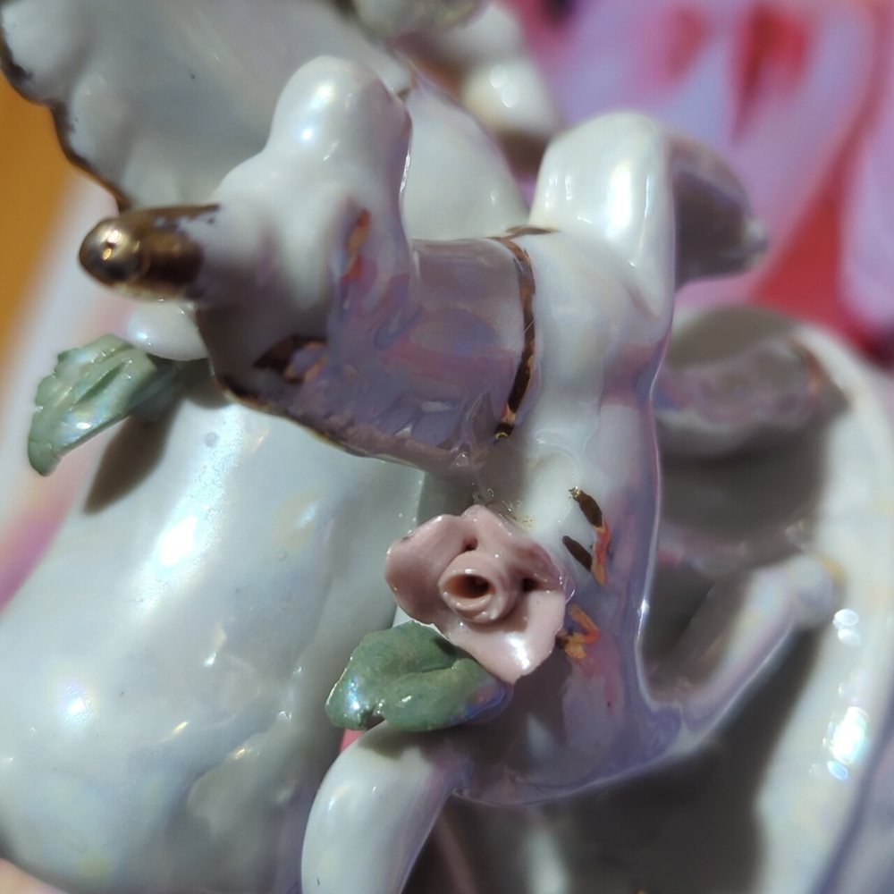 Porcelain Unicorn & Horse Figurine – White & Gold Vintage (70s/80s) - Picture 7 of 12